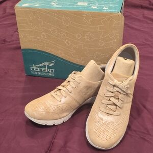 Dansko Alissa Gold Print Leather Sneakers Women's size 42 Euro (11.5-12 US)